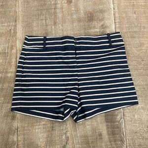 Ann Taylor LOFT Riviera Striped Shorts | Size 2 | Navy Resort Classic